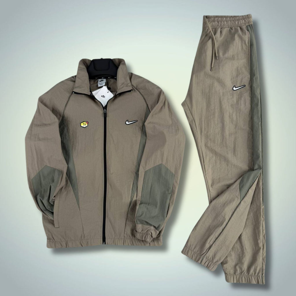 Nike TN męska kurtka sportowa, jasnobrązowa. Premium