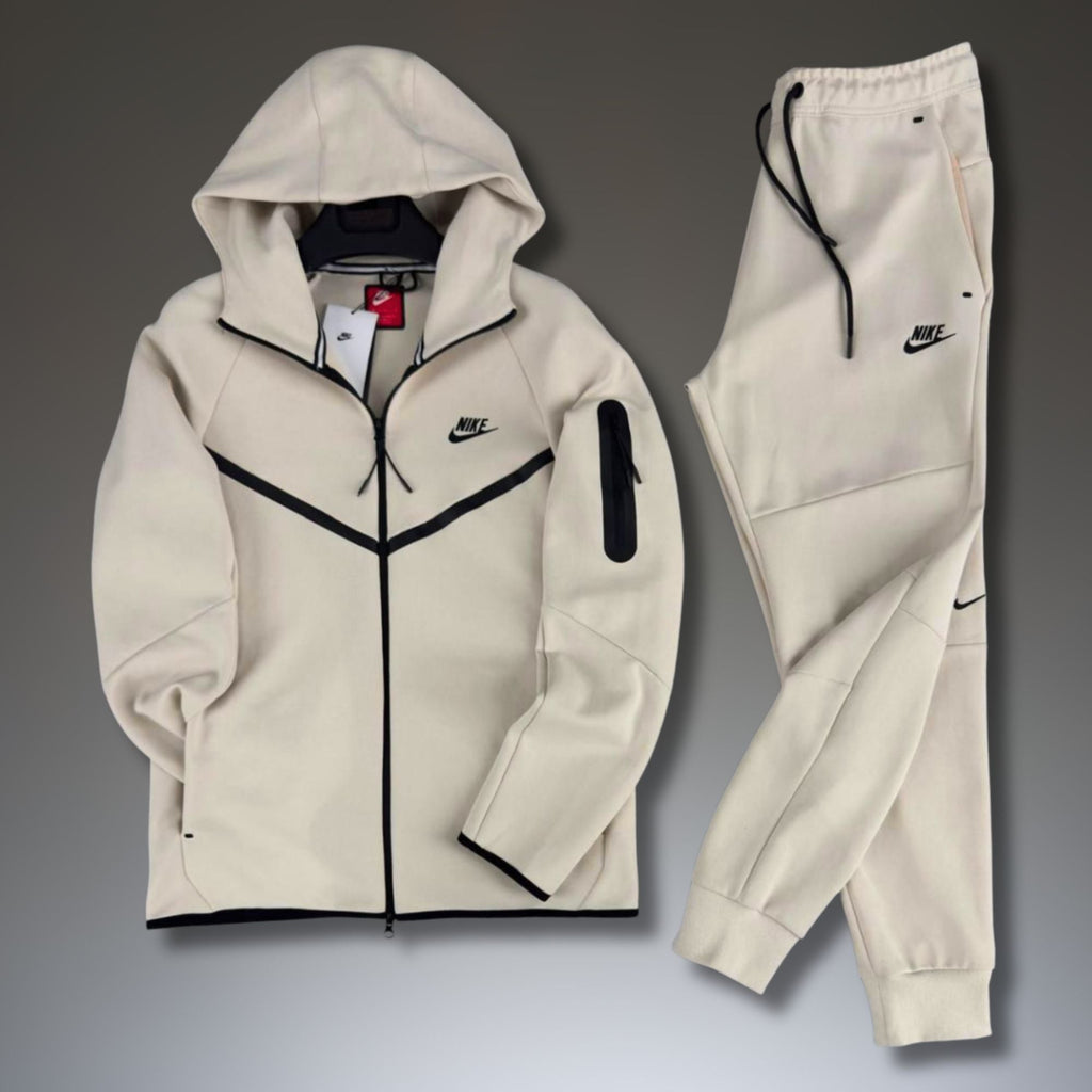 Nike Tech Fleece Mężczyźni 2024. Beżowy
