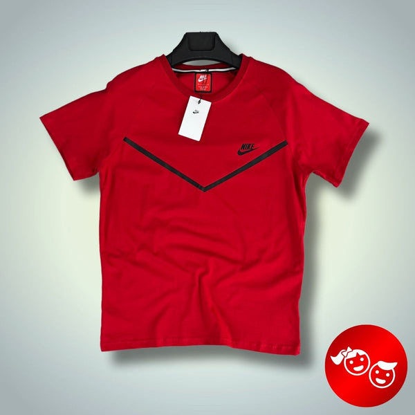 Koszulka dziecięca Nike Tech Fleece, czerwona. Model 2024. Jakość premium