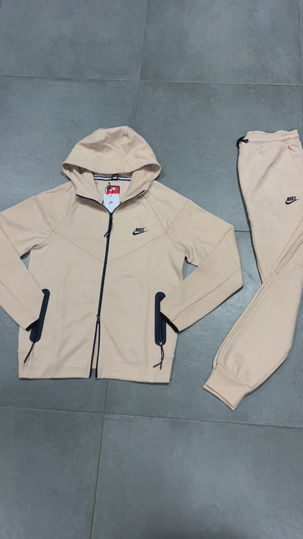 Nike Tech Fleece men's tracksuite, beige. Model 2023. Premium quality
