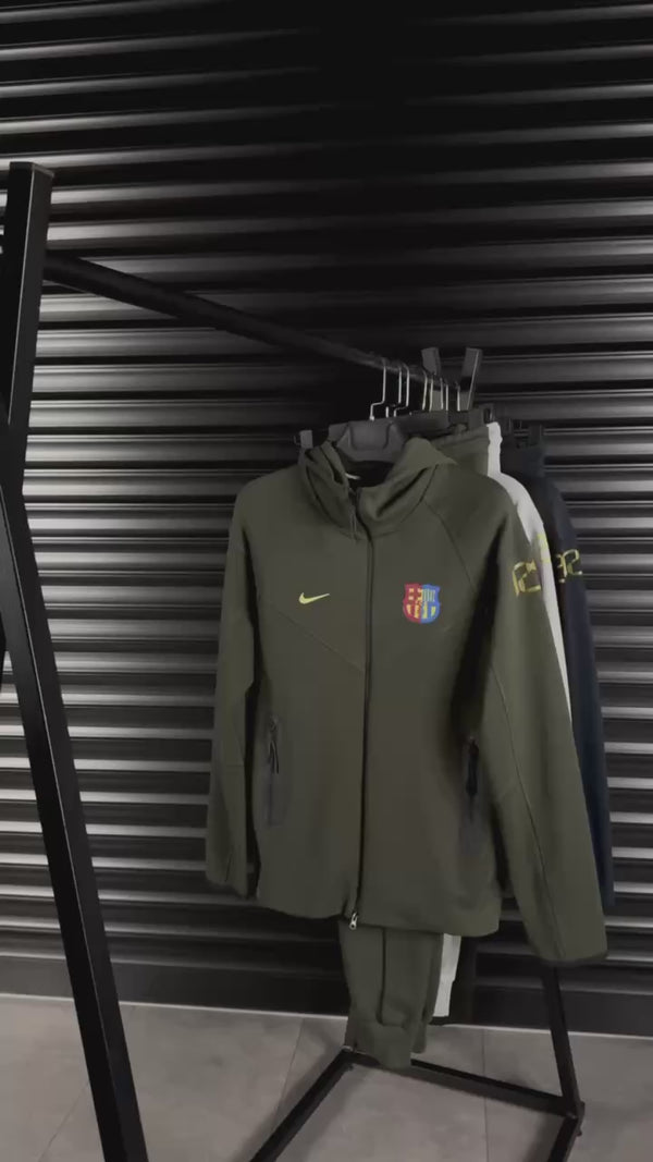 Nike Barcelona Tech Fleece męski dres, ciemnozielony. Premium jakość